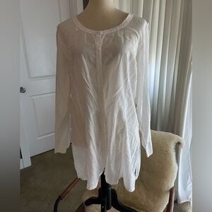 J Jill cotton and linen button up tunic. Size L